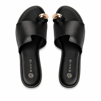 FLAT SANDALS